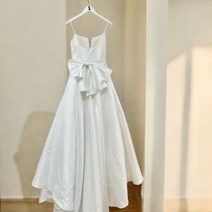NEW with Tags Wedding Dress Gown Bow